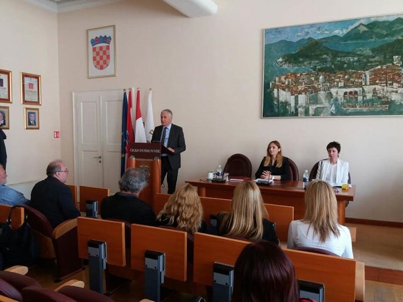 25. i 26.  02. održana županijska Natjecanje iz talijanskog i engleskog  jezika 